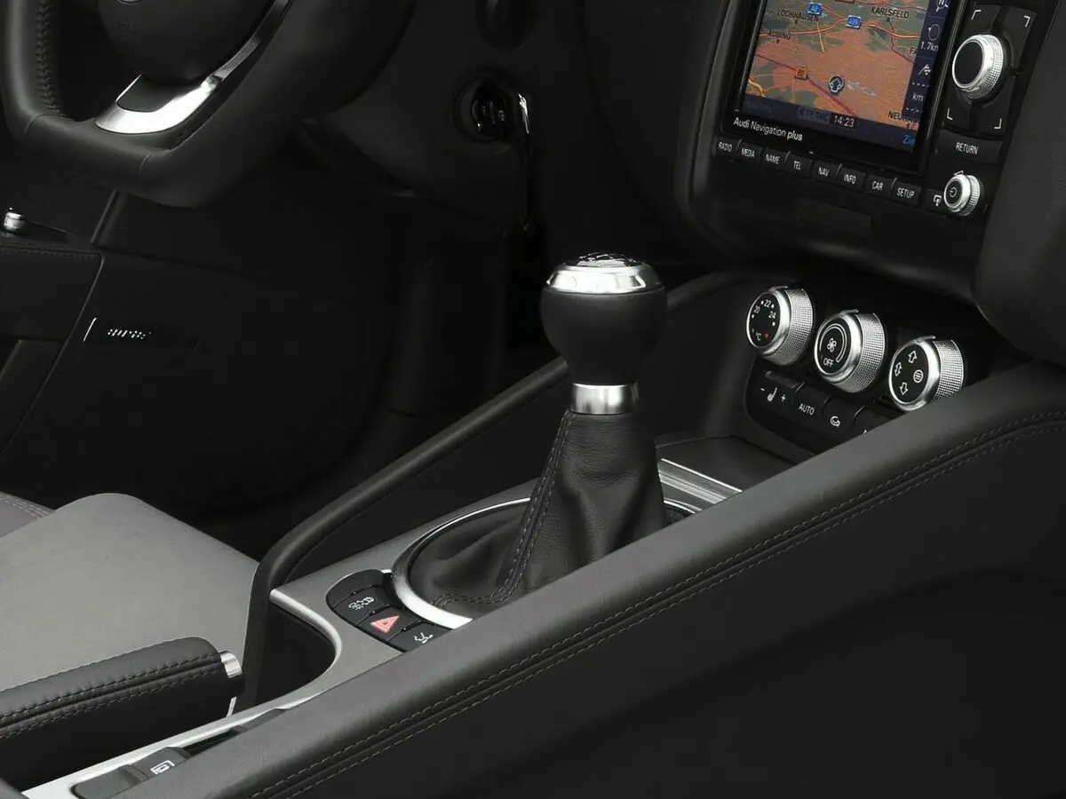 Audi TT II (8J) Рестайлинг Родстер — сүрөт 10