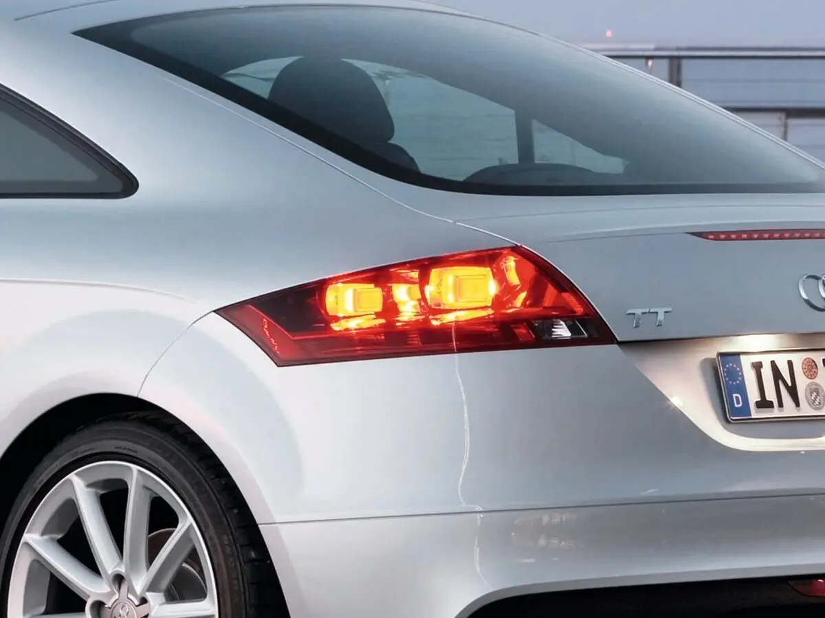 Audi TT II (8J) Рестайлинг Купе — сүрөт 11