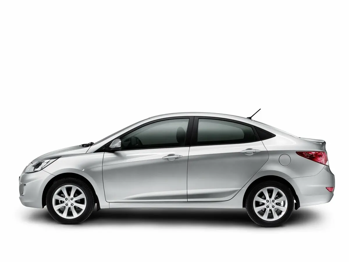 Hyundai Solaris I Седан — сүрөт 2