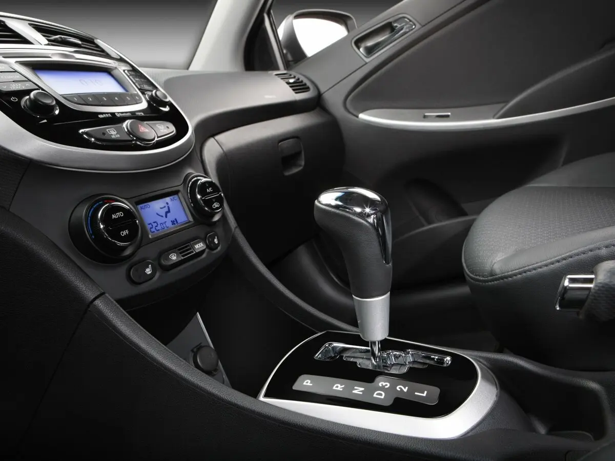 Hyundai Solaris I Седан — сүрөт 10