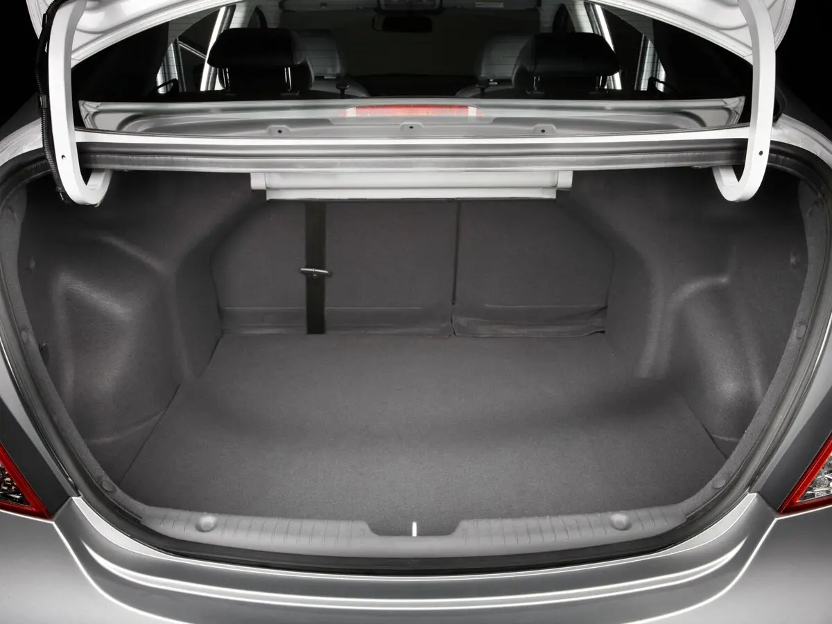 Hyundai Solaris I Седан — сүрөт 11