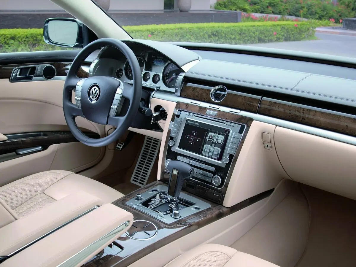 Volkswagen Phaeton I Рестайлинг Седан — сүрөт 6