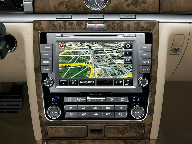 Volkswagen Phaeton I Рестайлинг Седан Long — сүрөт 16