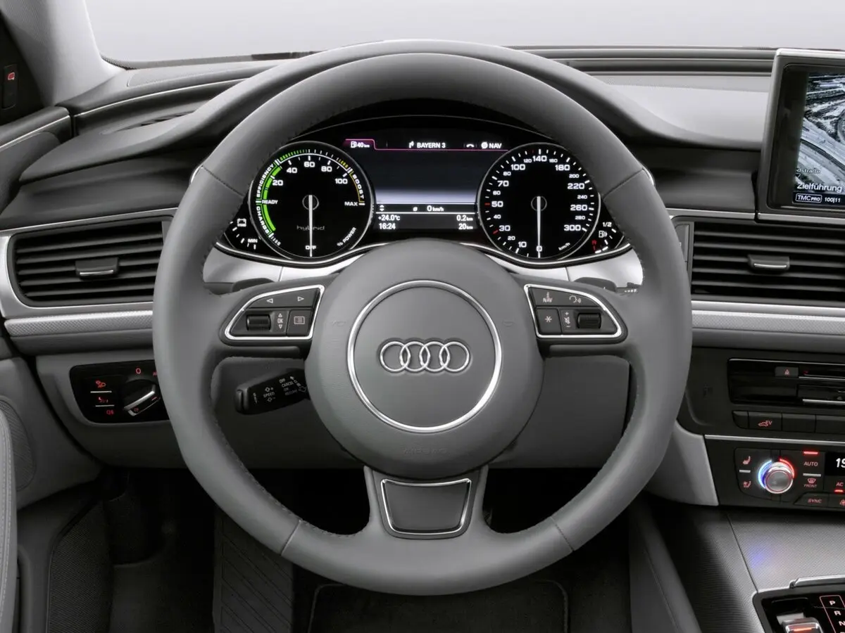 Audi A6 IV (C7) Седан — photo 10