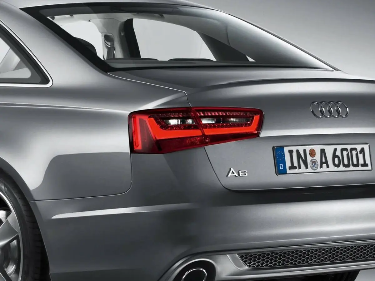Audi A6 IV (C7) Седан — photo 18