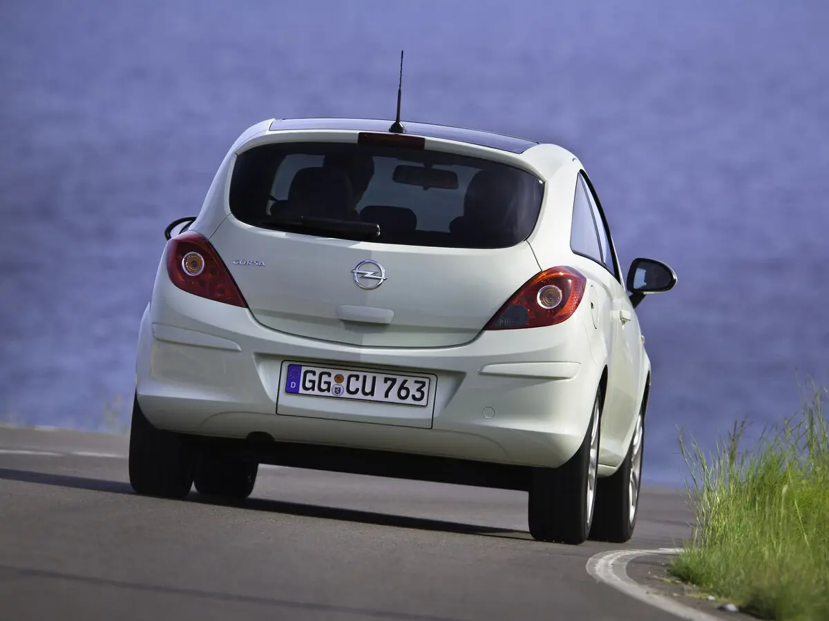 Opel Corsa D Рестайлинг II Хэтчбек 3 дв. — photo 4