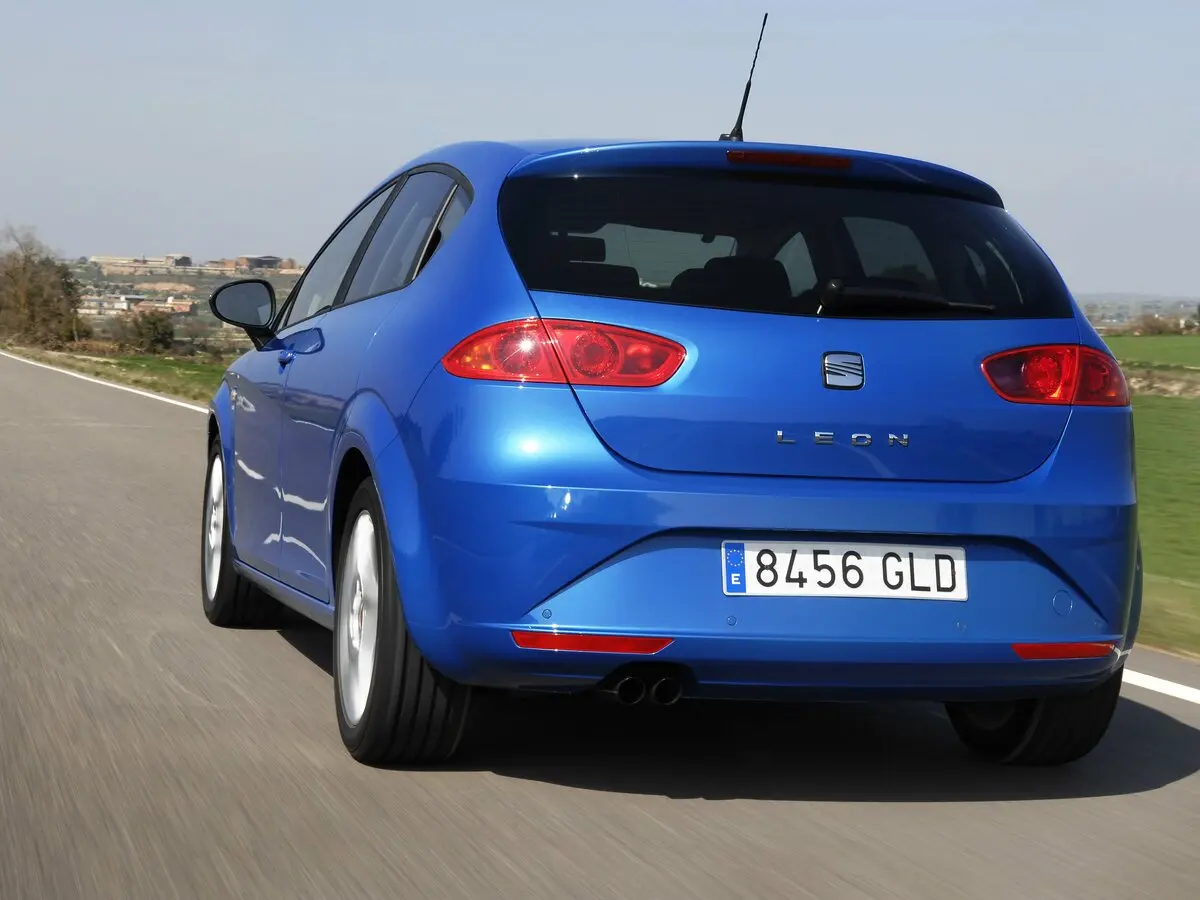 SEAT Leon II Рестайлинг Хэтчбек 5 дв. — photo 4