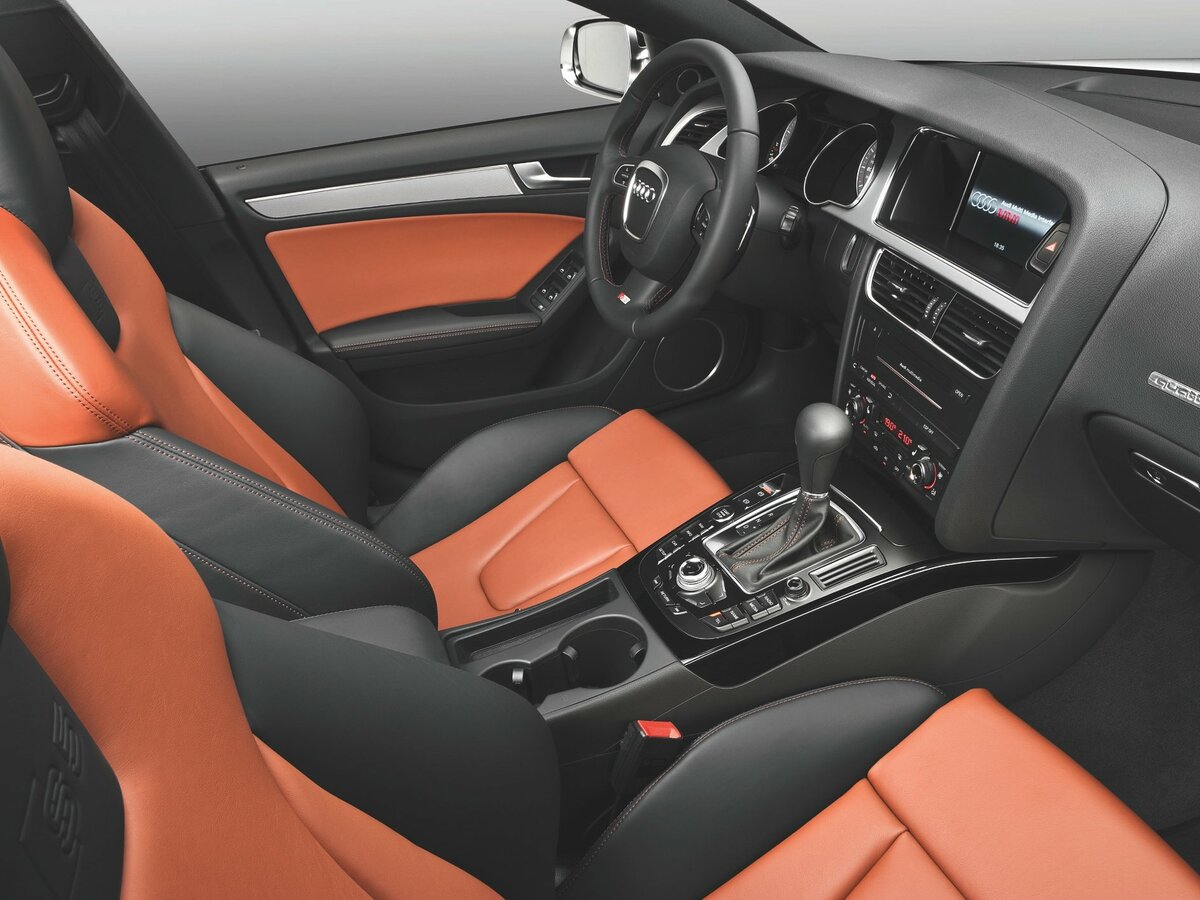 Audi S5 I (8T) Лифтбек
