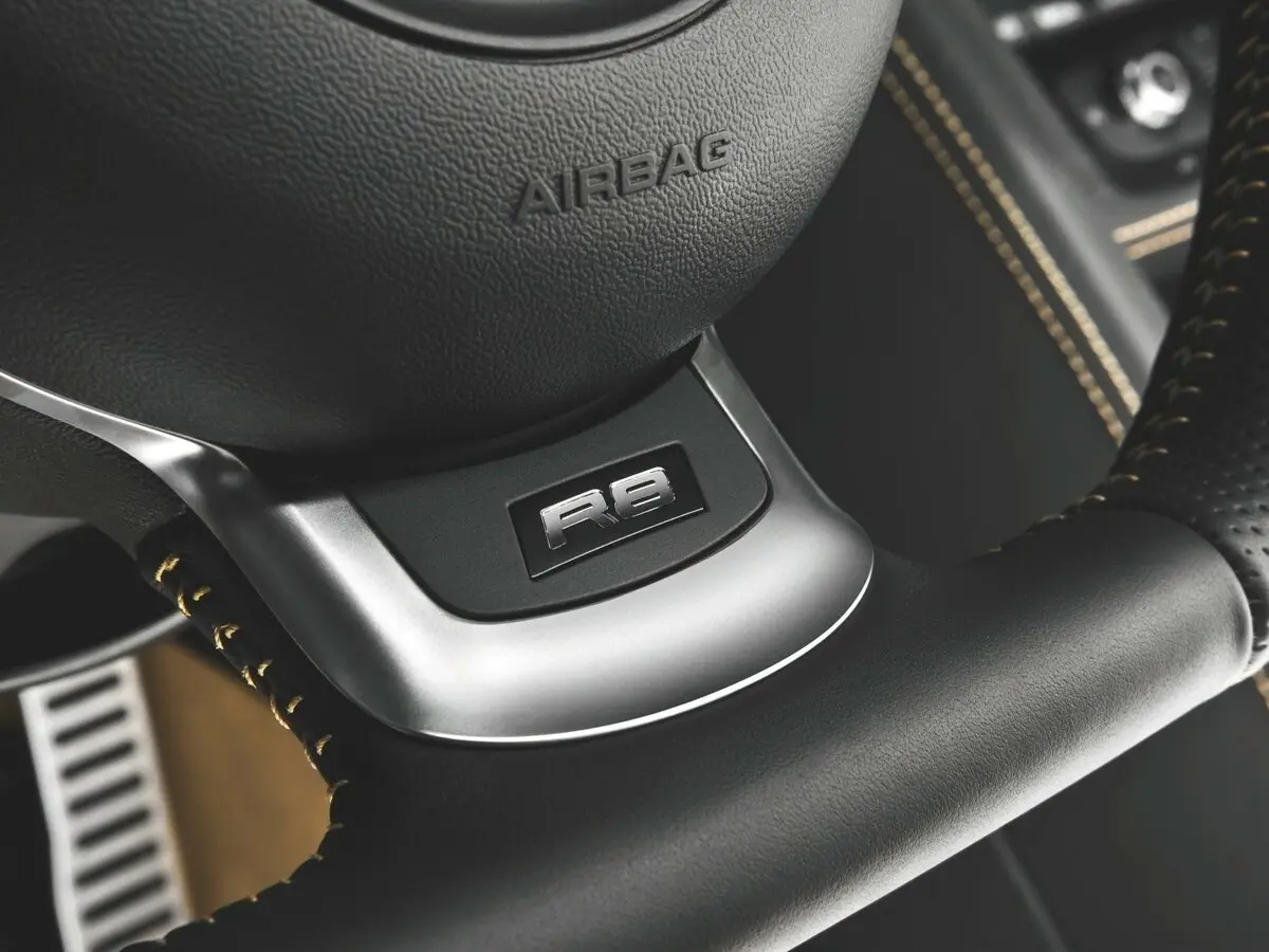 Audi R8 I (Typ 42) Кабриолет — сүрөт 16