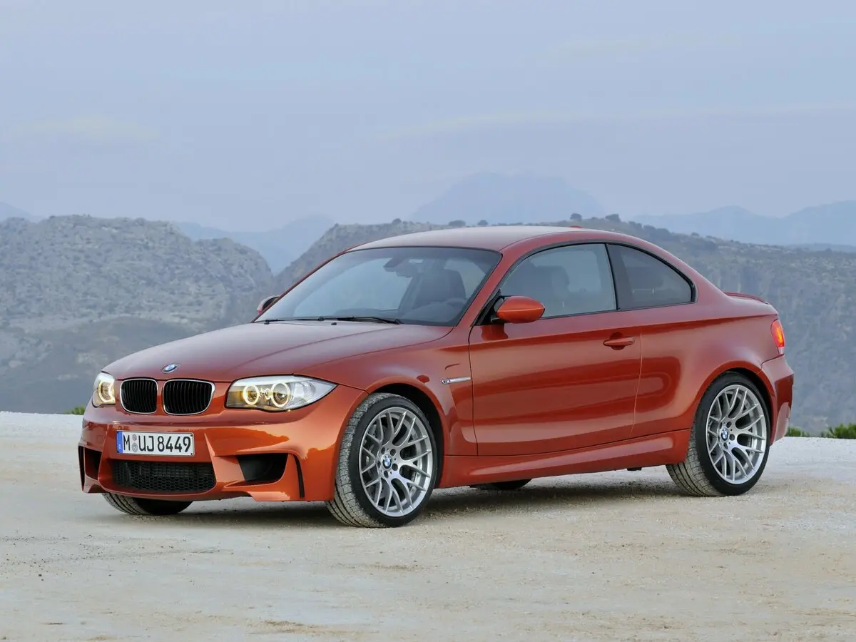 BMW 1M I (E82)