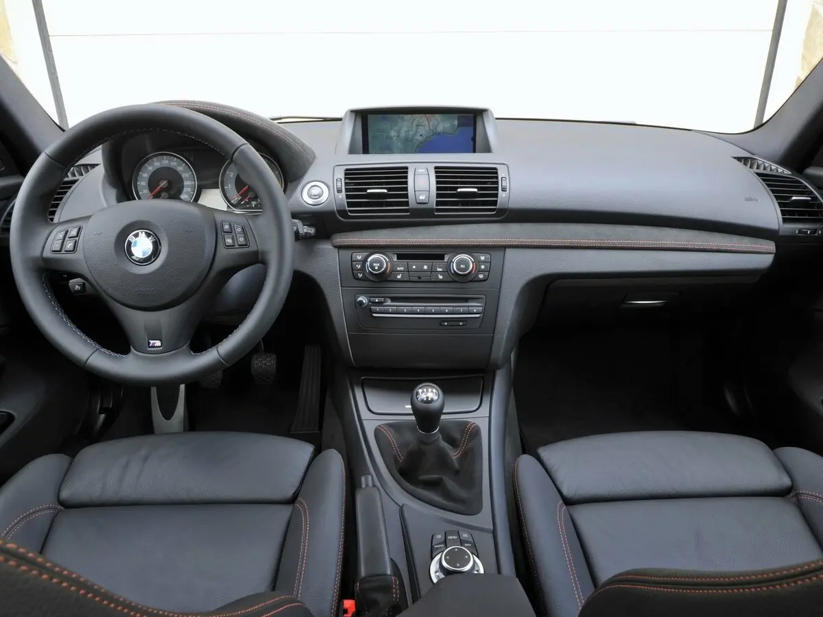 BMW 1M I (E82) Купе — photo 6