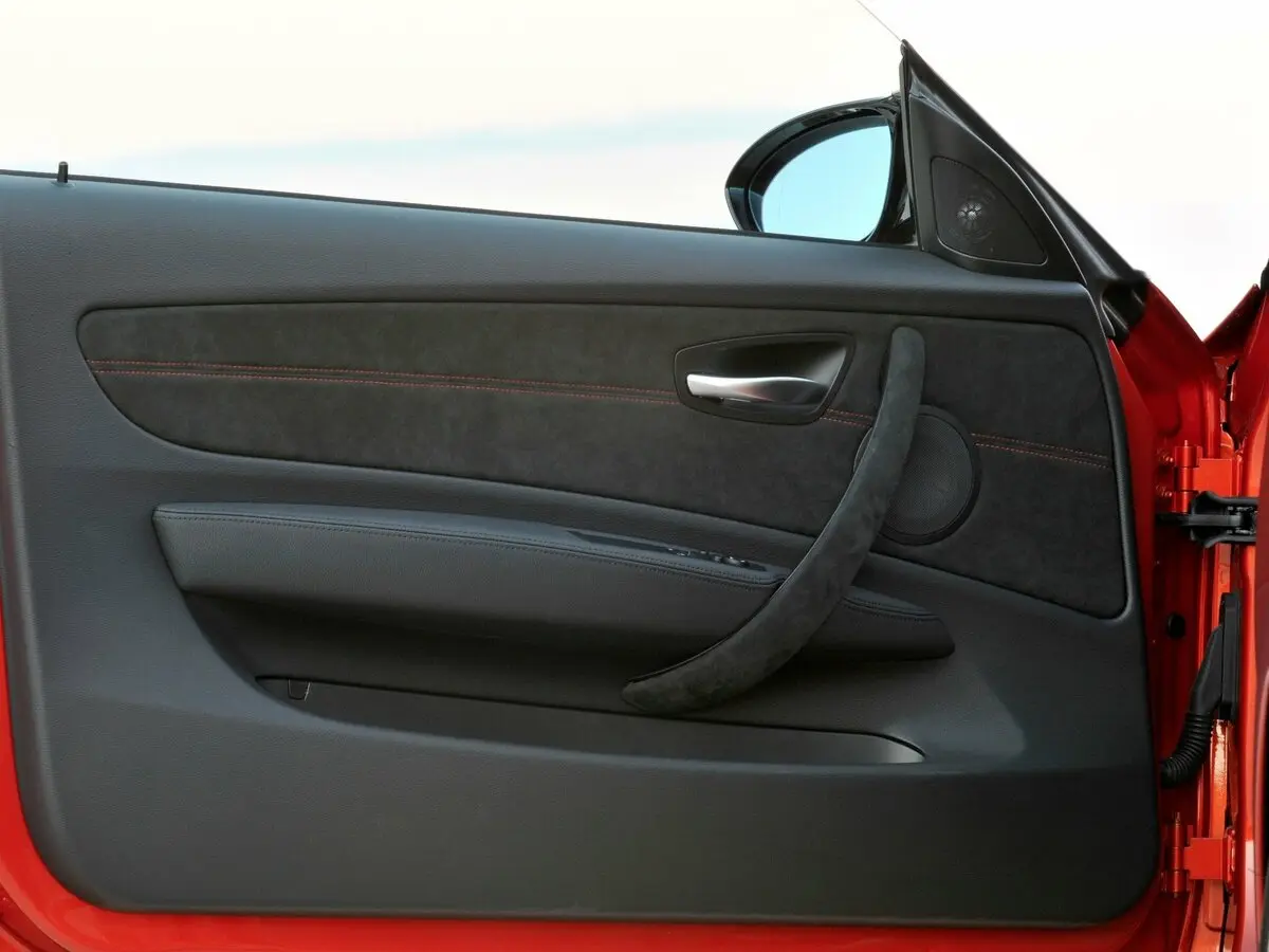 BMW 1M I (E82) Купе — photo 11