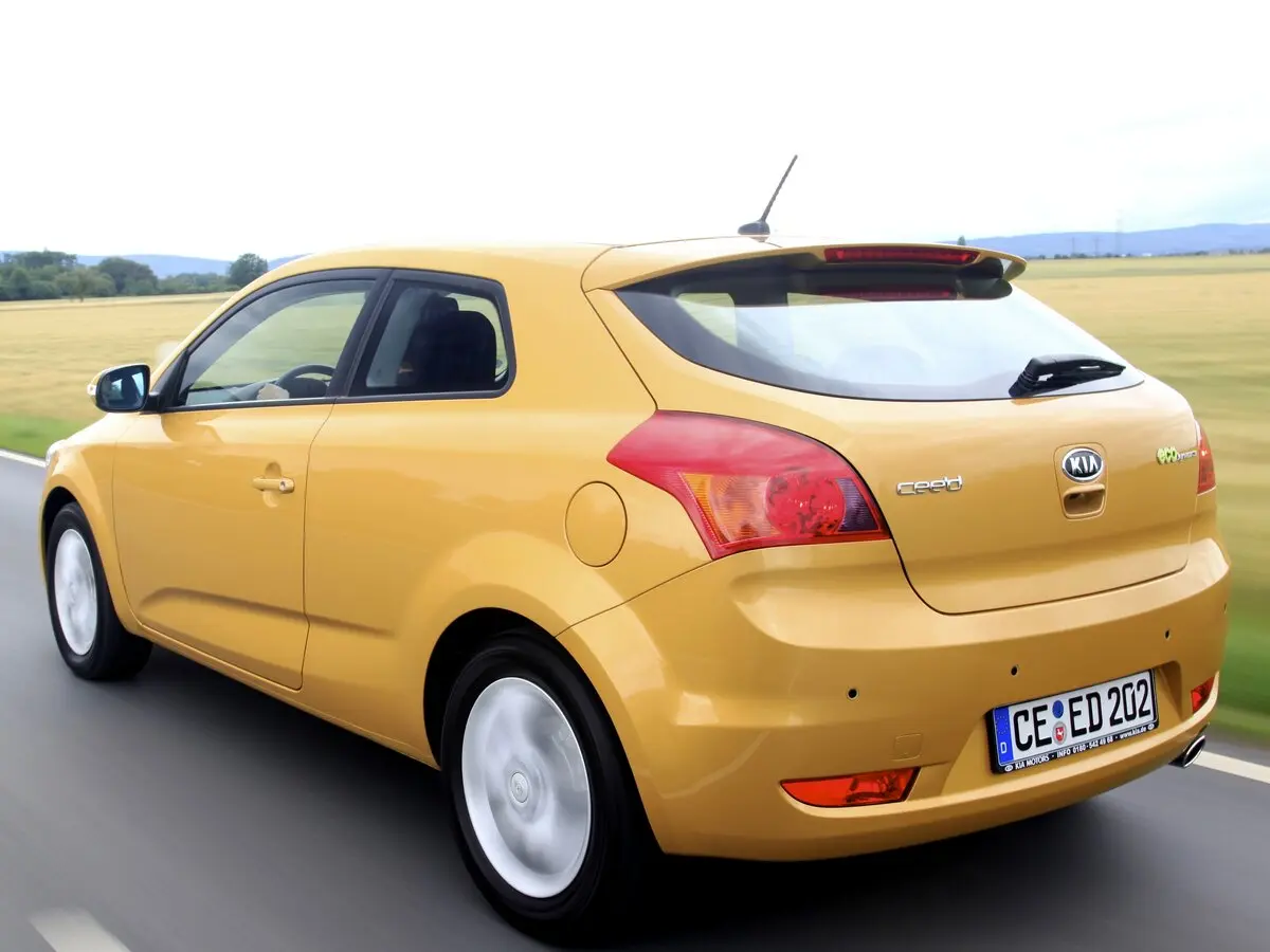 Kia Ceed I Рестайлинг Хэтчбек 3 дв. — сүрөт 5