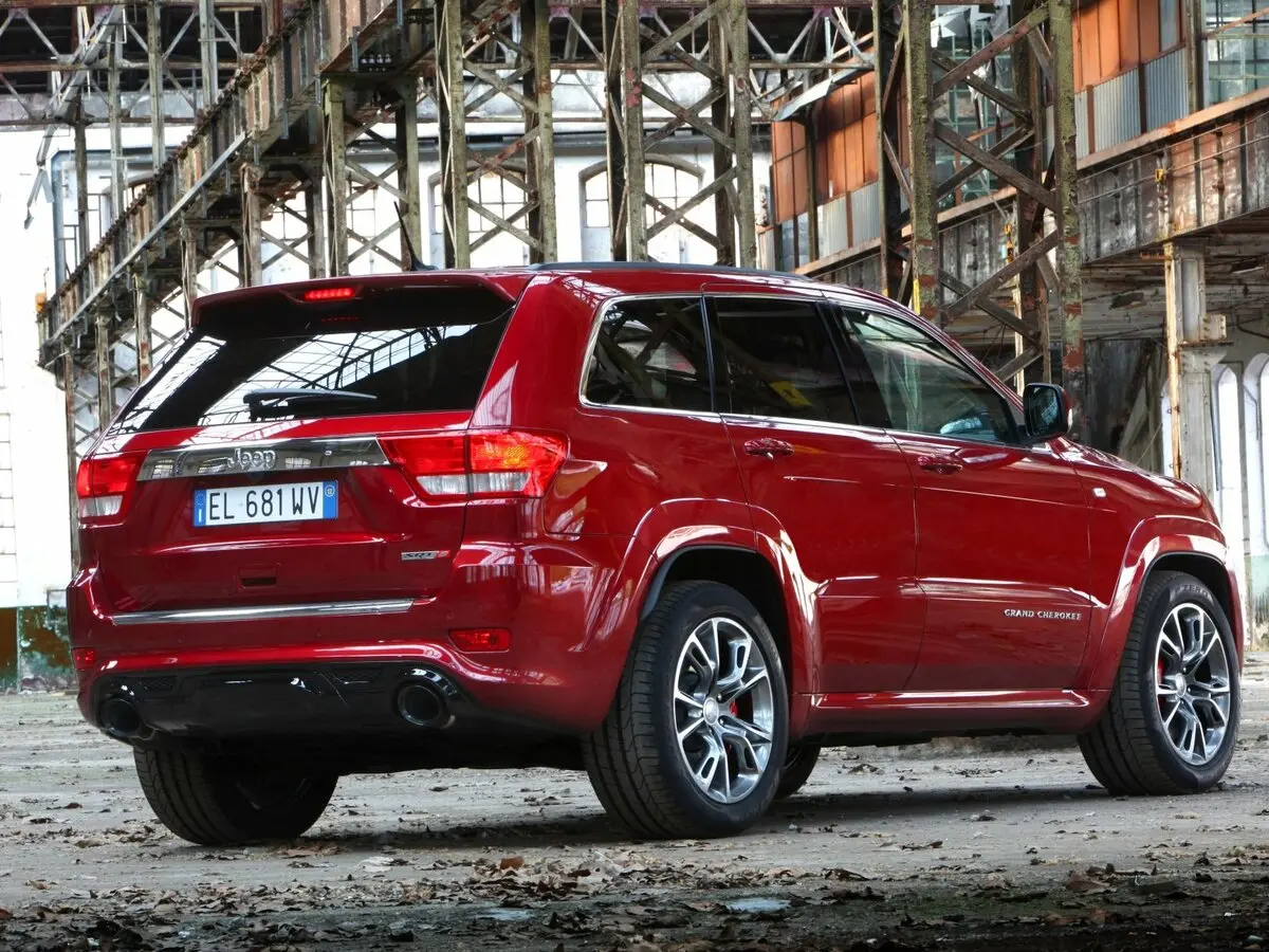 Jeep Grand Cherokee IV (WK2) Внедорожник 5 дв. SRT8 — сүрөт 5