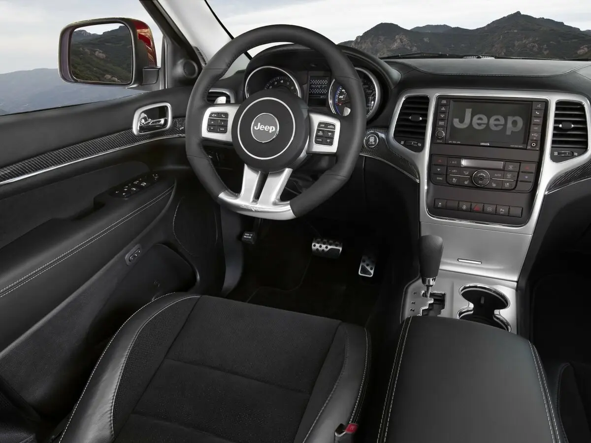 Jeep Grand Cherokee IV (WK2) Внедорожник 5 дв. SRT8 — сүрөт 7