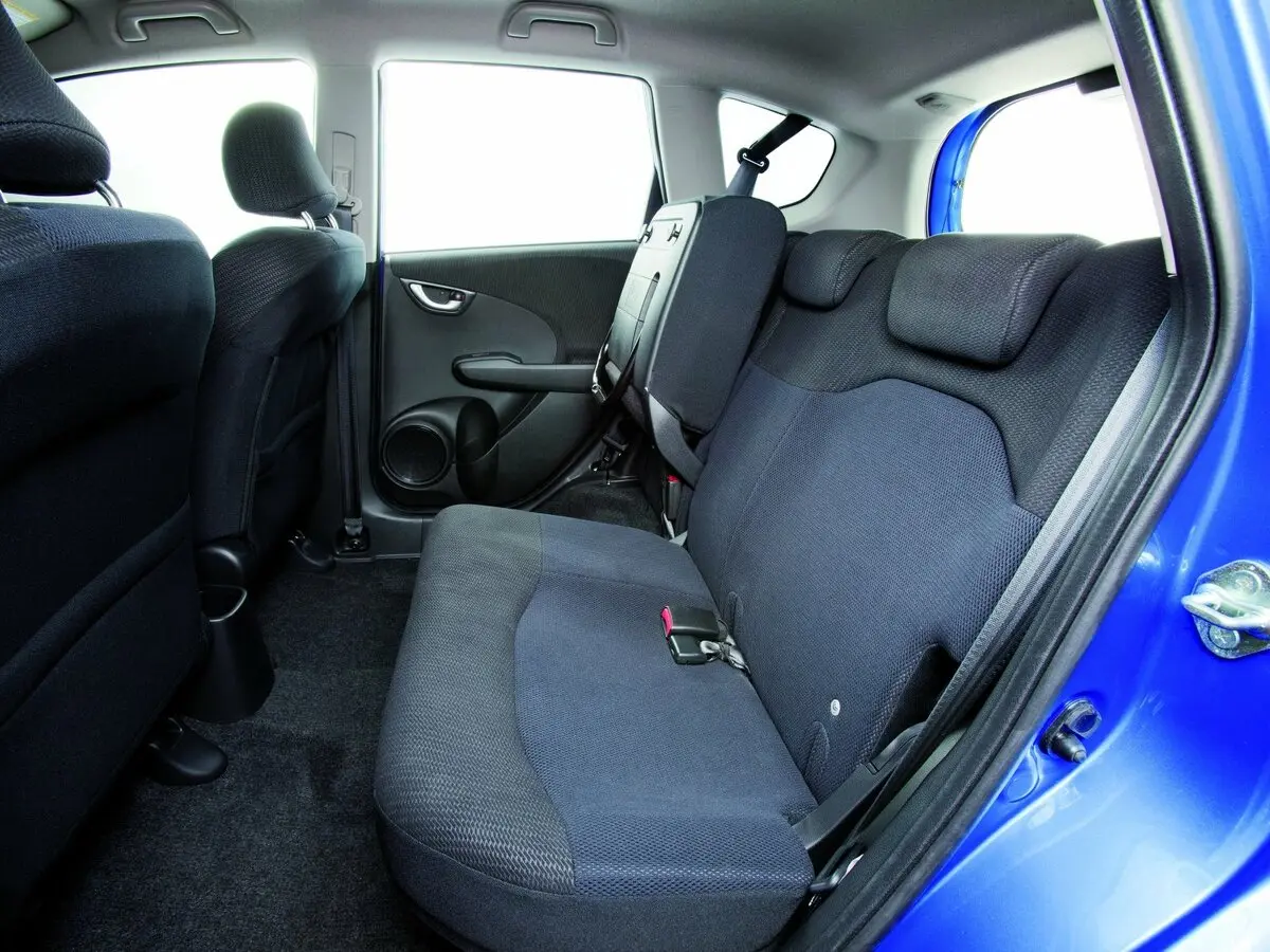 Honda Jazz II Рестайлинг Хэтчбек 5 дв. — фото 9