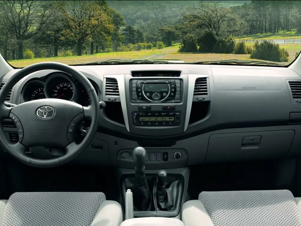 Toyota Hilux VII Пикап Двойная кабина — сүрөт 5