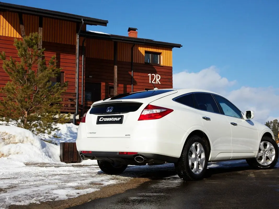 Honda Crosstour I Внедорожник 5 дв. — сүрөт 4