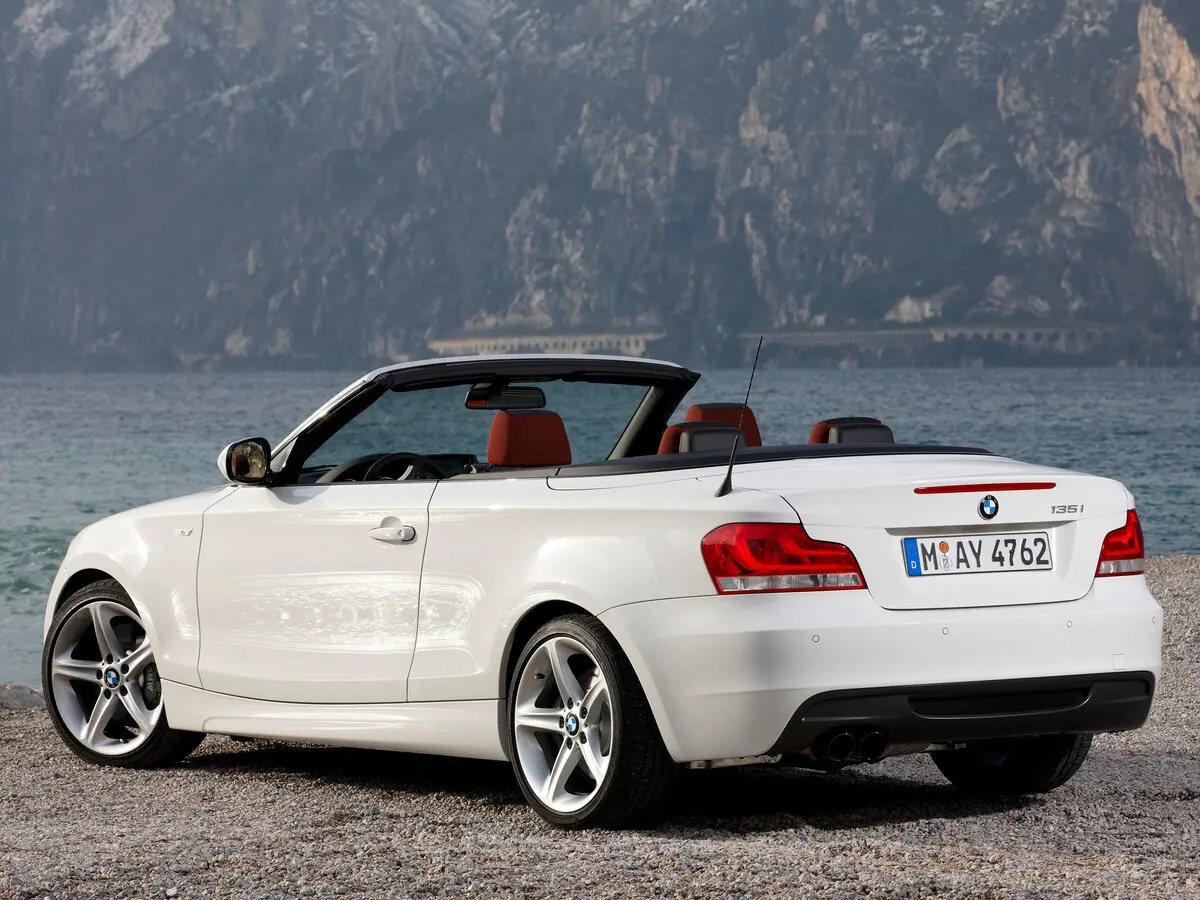 BMW 1 серии I (E82/E88) Рестайлинг 2 Кабриолет — сүрөт 5