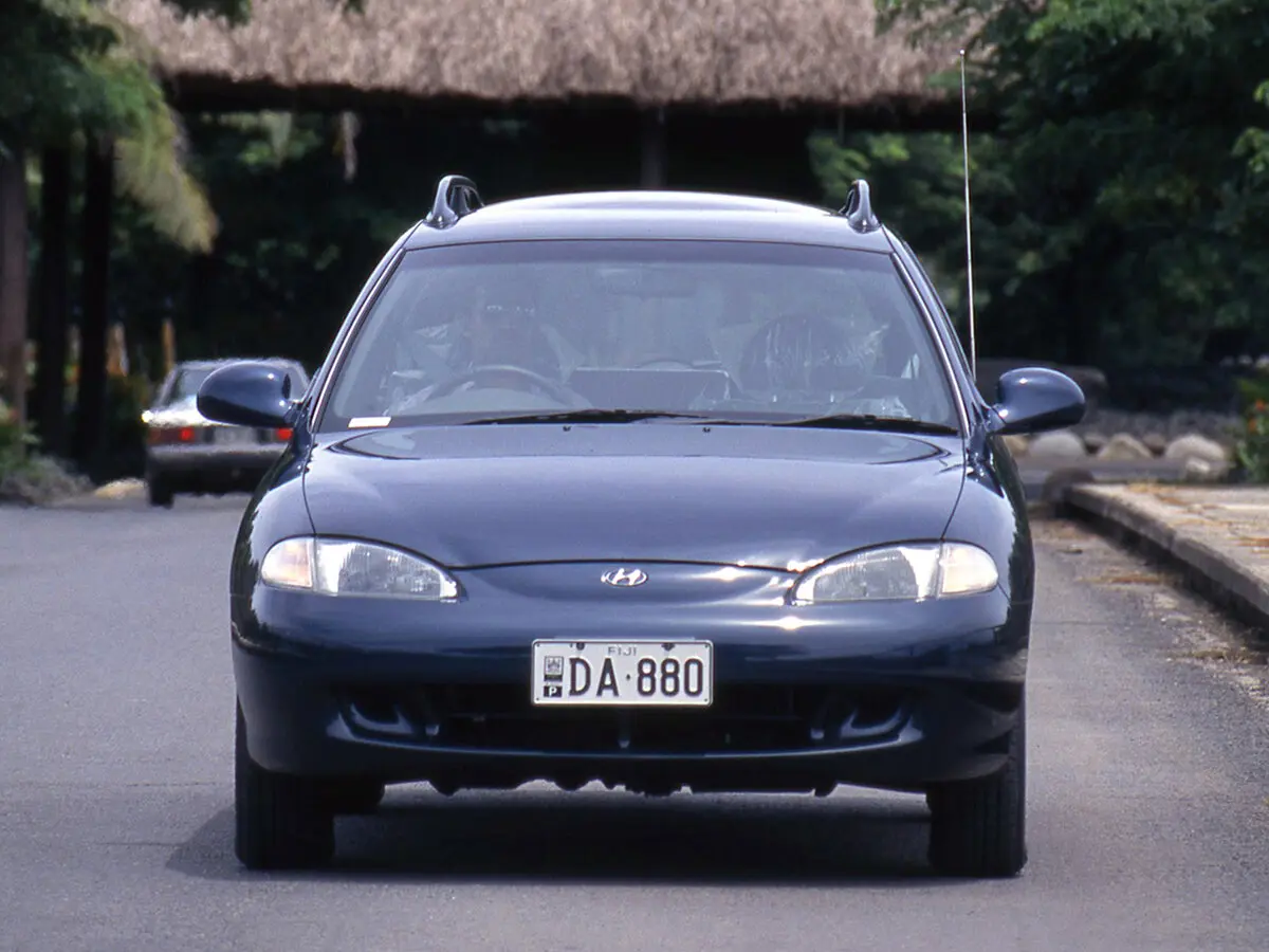 Hyundai Elantra II (J2, J3) Универсал 5 дв. — сүрөт 3