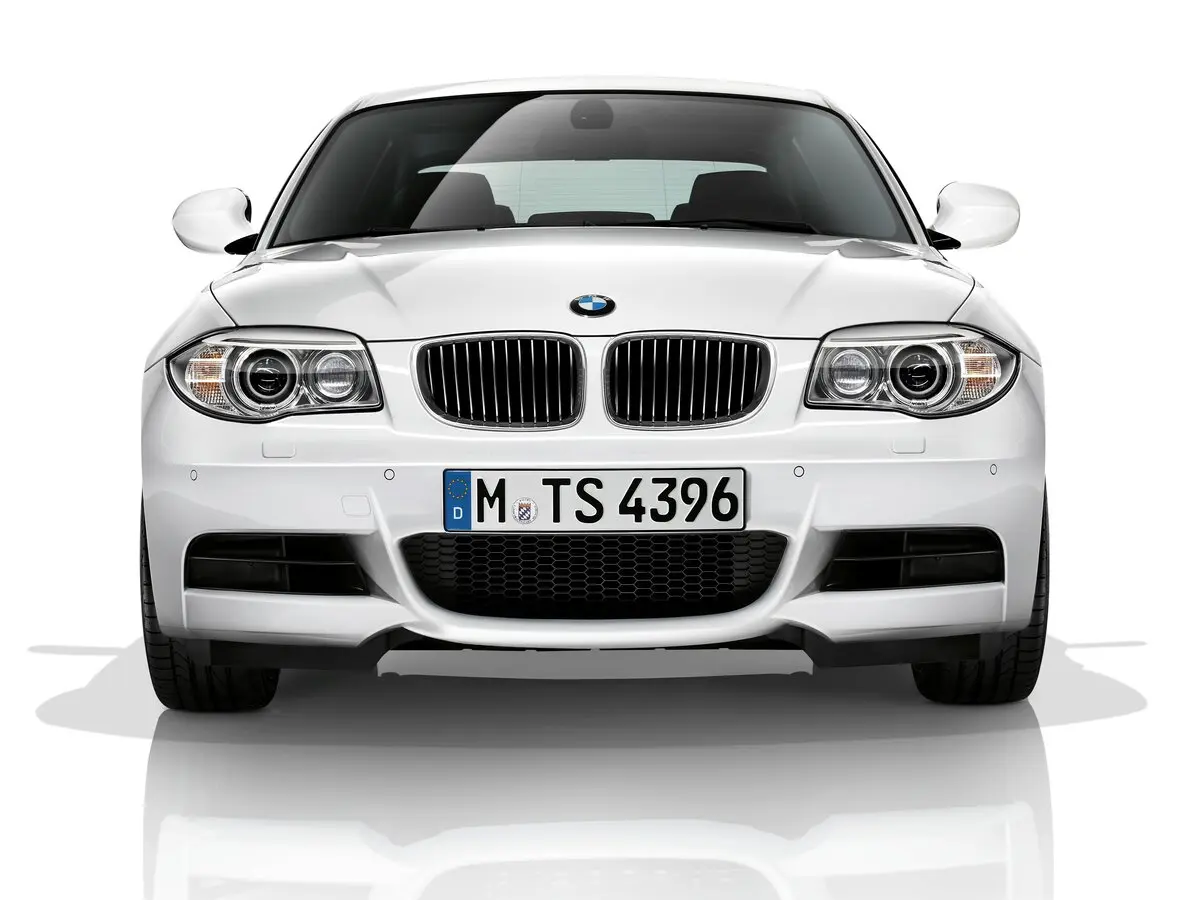BMW 1 серии I (E82/E88) Рестайлинг 2 Купе — сүрөт 3