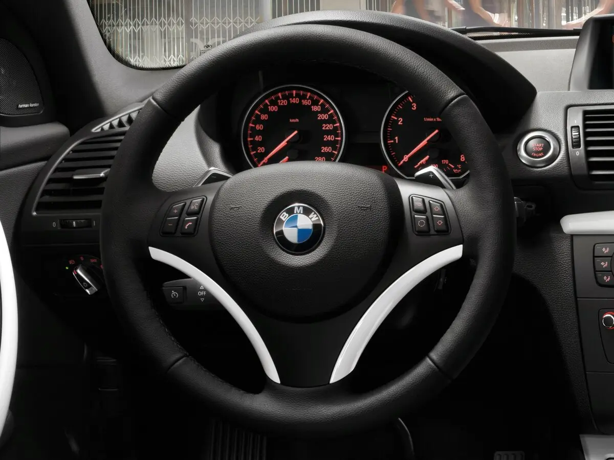 BMW 1 серии I (E82/E88) Рестайлинг 2 Купе — сүрөт 8