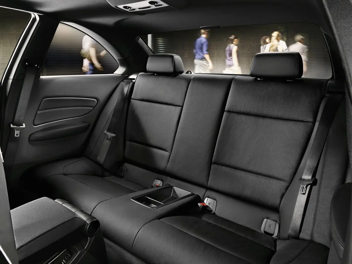 BMW 1 серии I (E82/E88) Рестайлинг 2 Купе — сүрөт 9