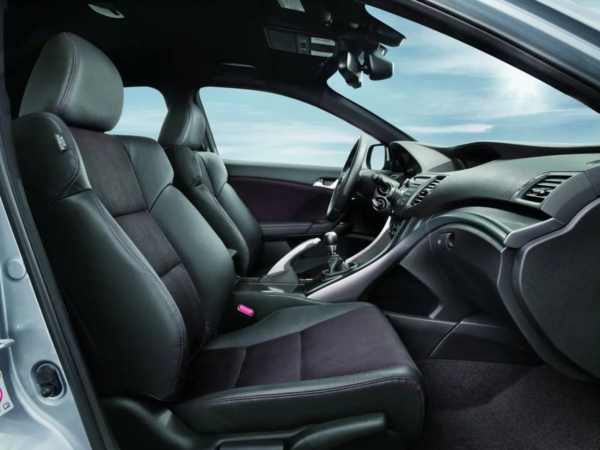 Honda Accord VIII Рестайлинг Седан — фото 7