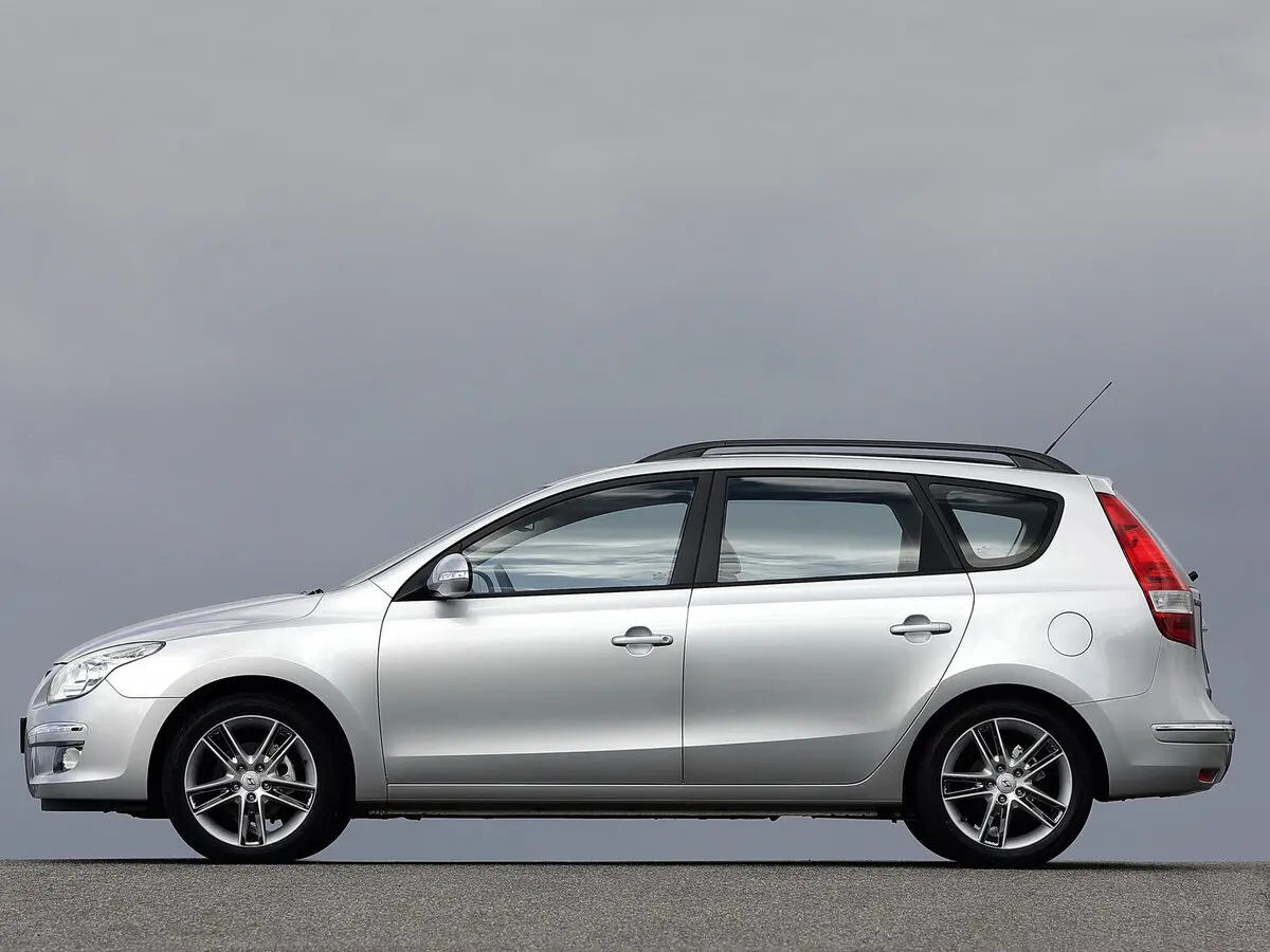 Hyundai i30 I Универсал 5 дв. — фото 2