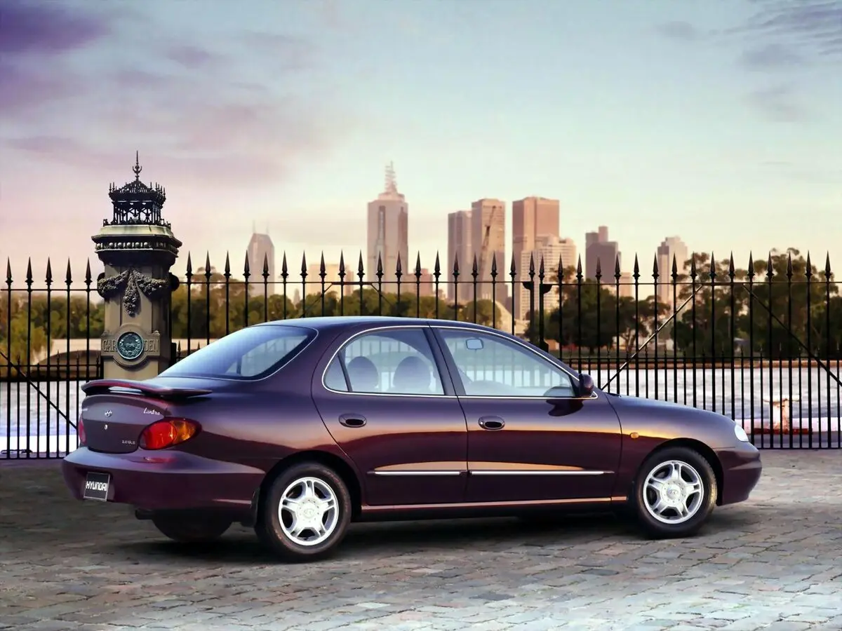 Hyundai Lantra II Рестайлинг Седан — сүрөт 2
