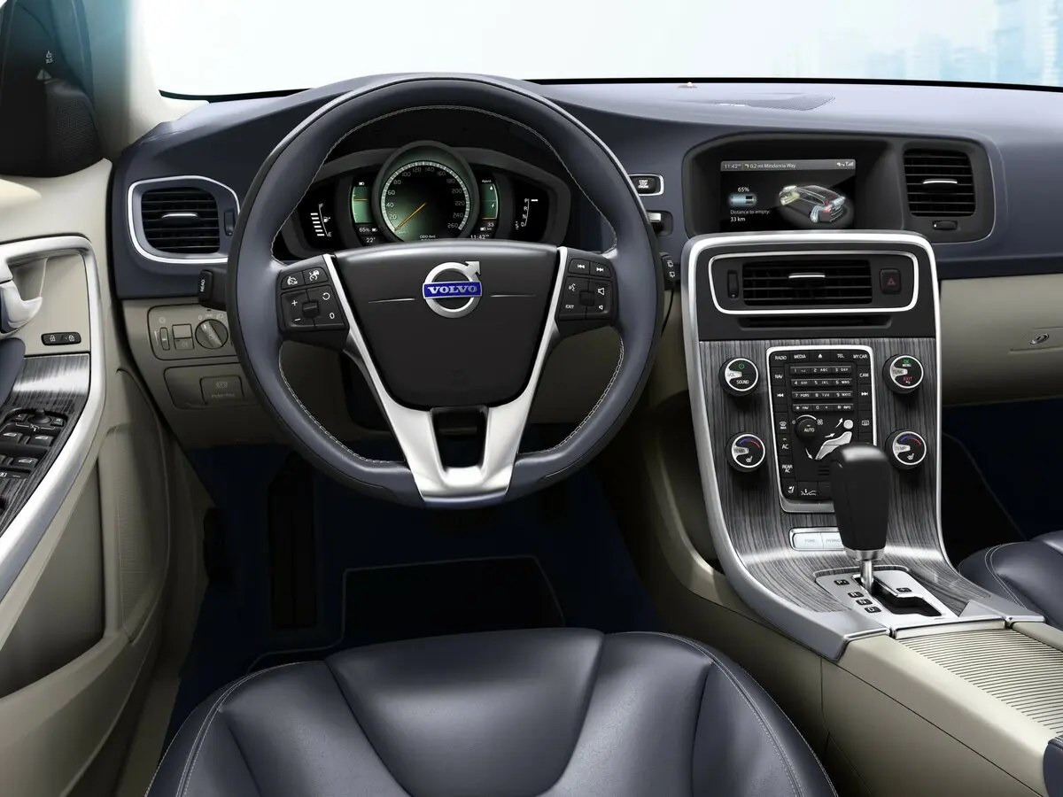 Volvo V60 I Универсал 5 дв. — photo 5