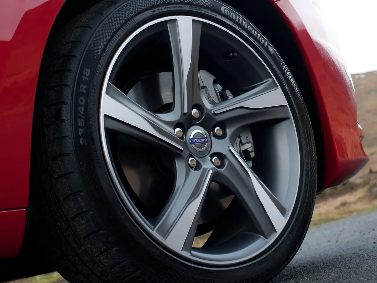 Volvo V60 I Универсал 5 дв. — photo 11