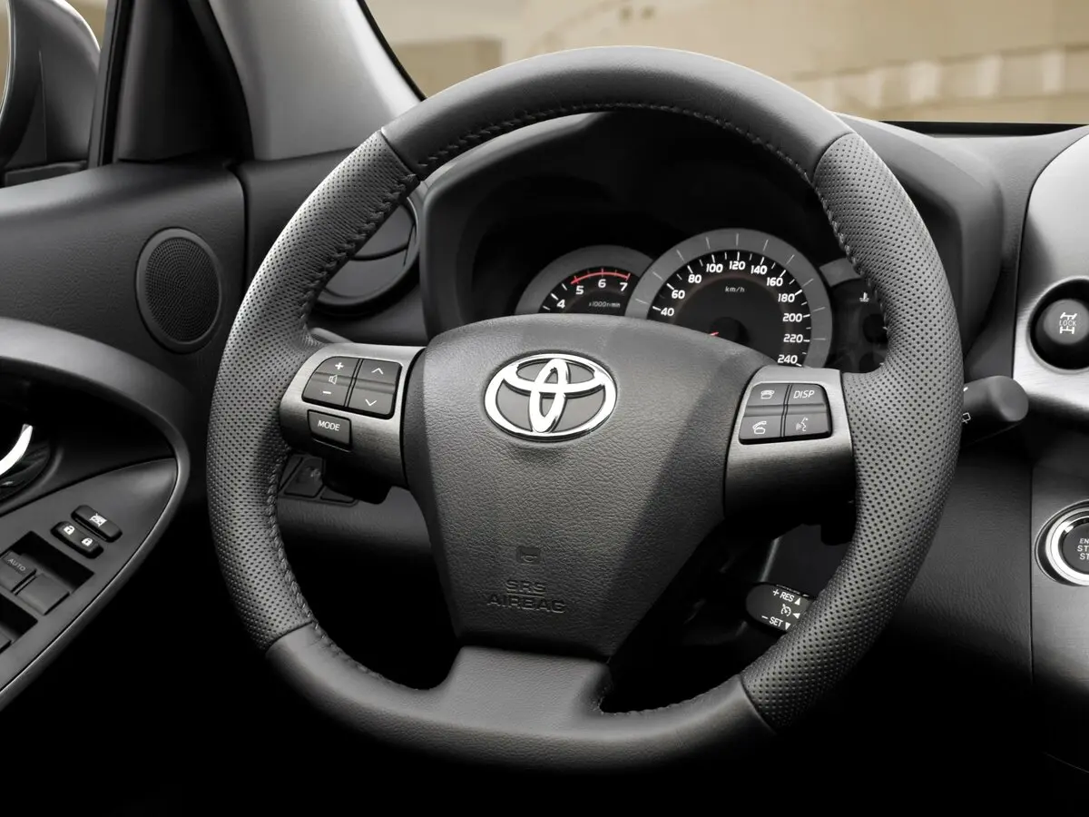 Toyota RAV4 III (XA30) Рестайлинг Внедорожник 5 дв. — фото 7
