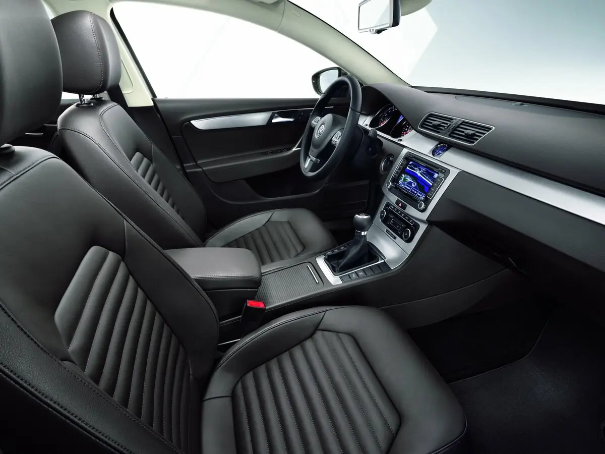 Volkswagen Passat B7 Универсал 5 дв. — фото 6