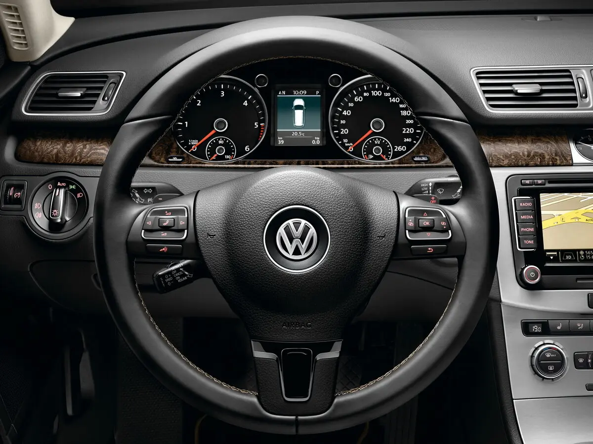 Volkswagen Passat B7 Универсал 5 дв. — фото 7
