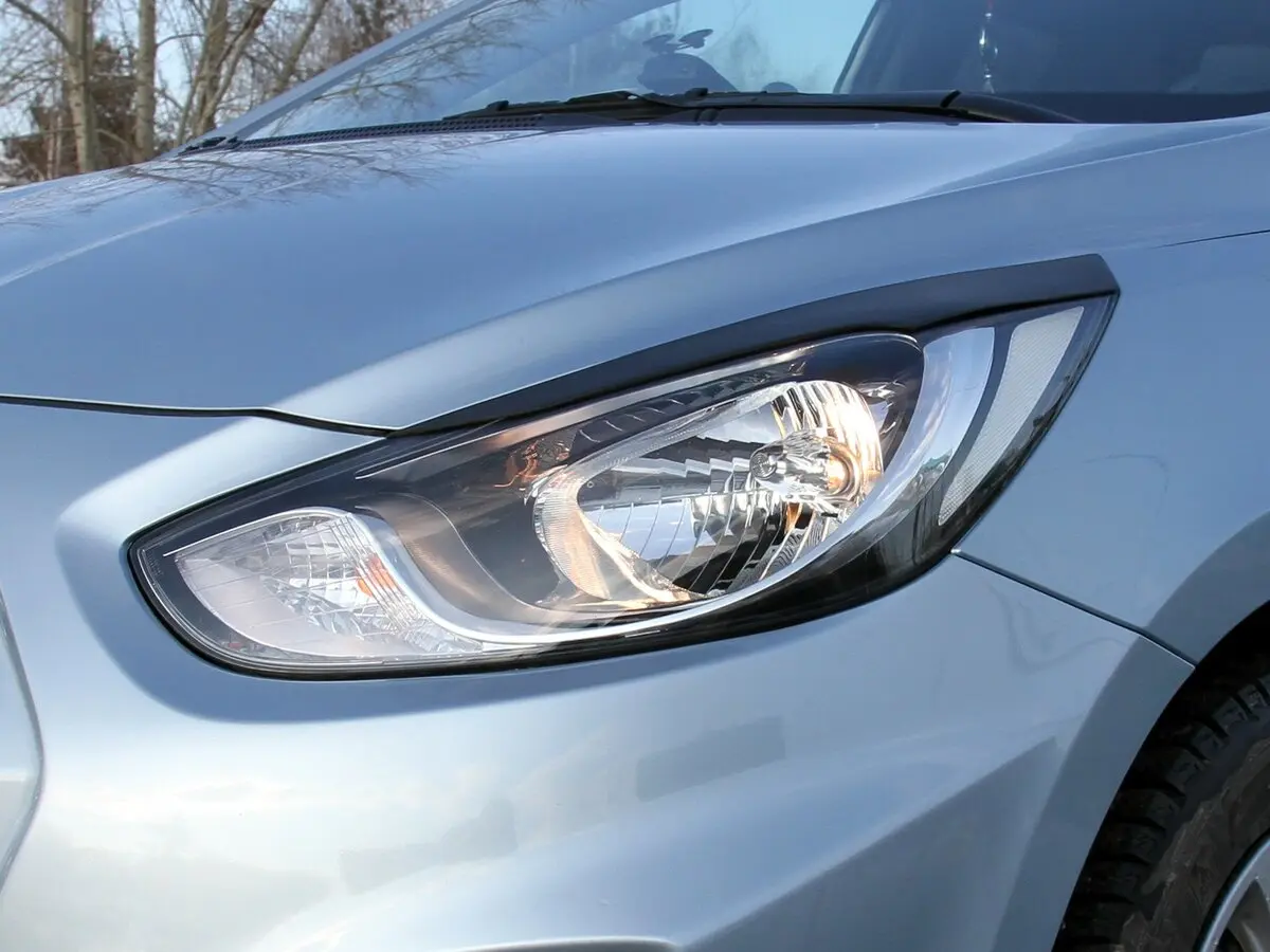 Hyundai Solaris I Хэтчбек 5 дв. — сүрөт 10