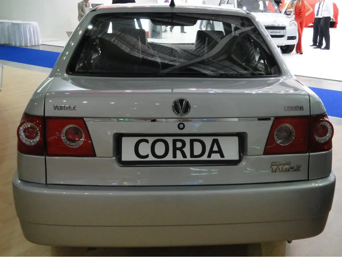 Vortex Corda 2010 – 2012 Лифтбек — photo 4