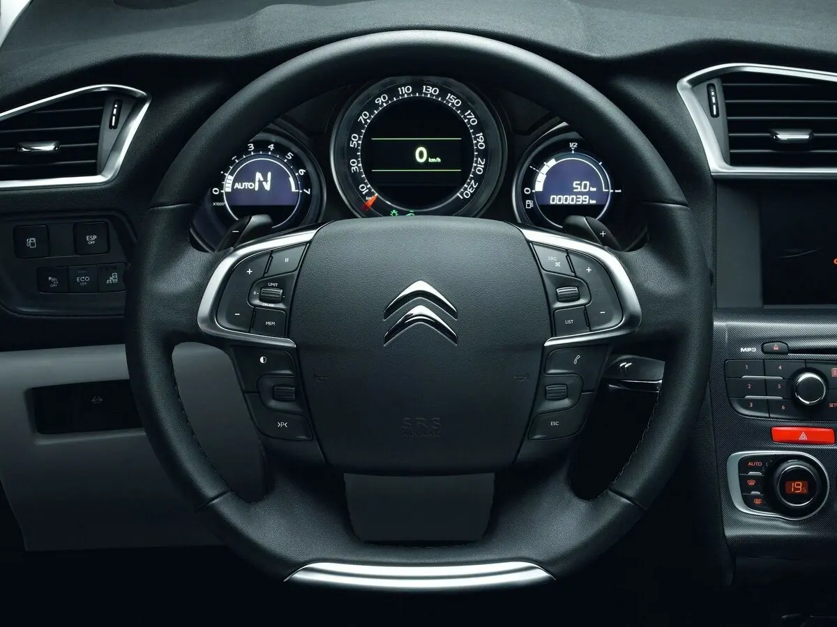 Citroen C4 II Хэтчбек 5 дв. — сүрөт 10
