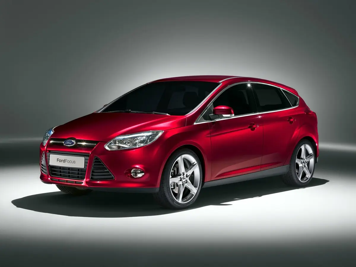 Ford Focus III Хэтчбек 5 дв.