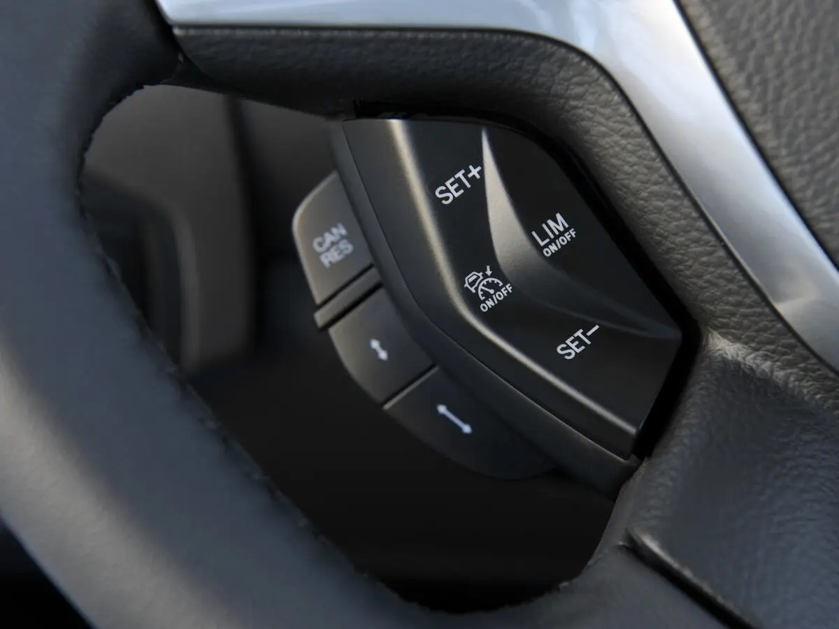 Ford Focus III Хэтчбек 5 дв. — фото 19