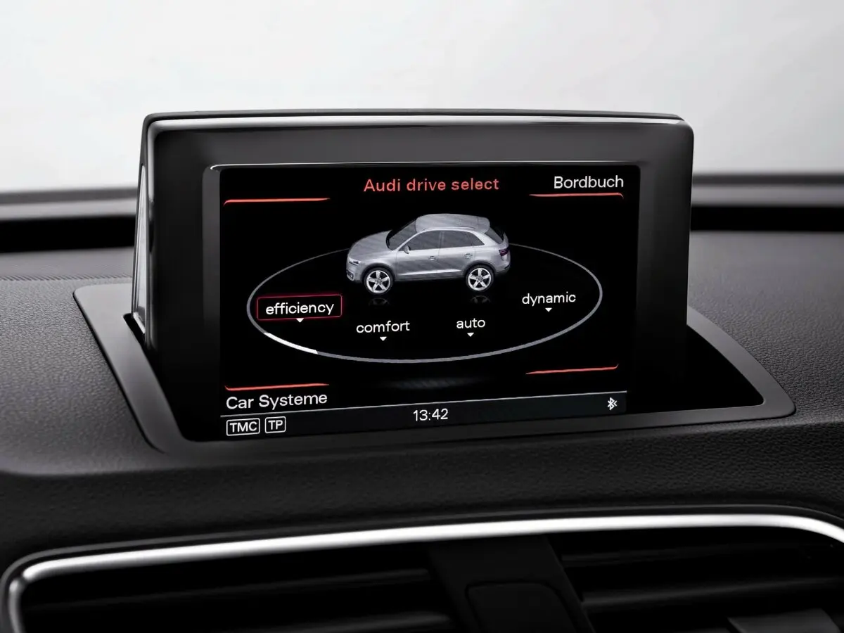 Audi Q3 I (8U) Внедорожник 5 дв. — сүрөт 18