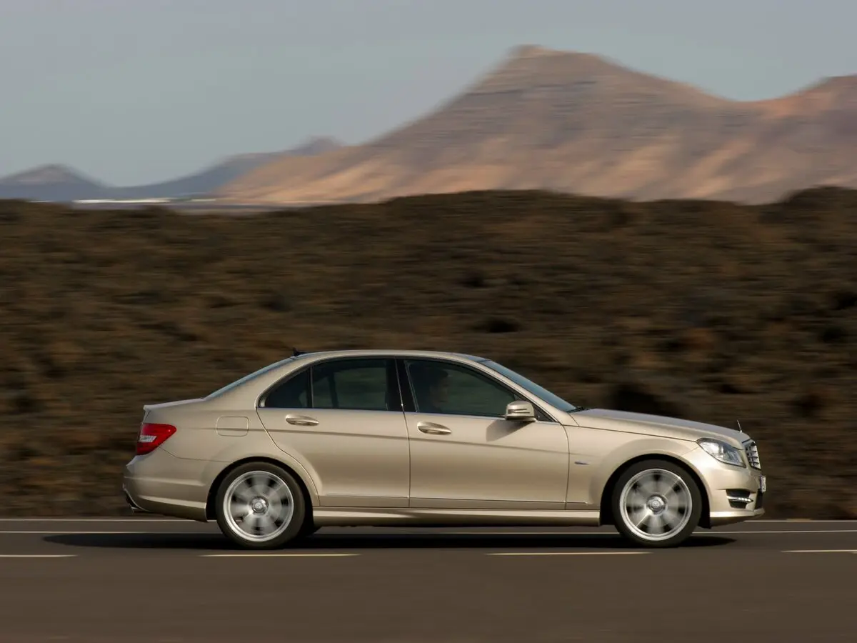 Mercedes-Benz C-Класс III (W204) Рестайлинг Седан — сүрөт 2