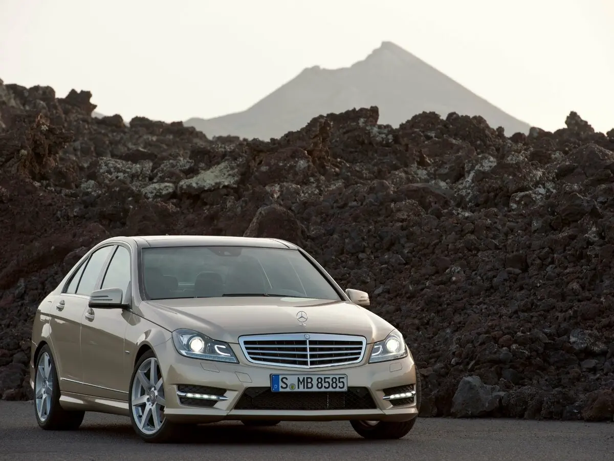 Mercedes-Benz C-Класс III (W204) Рестайлинг Седан — сүрөт 3