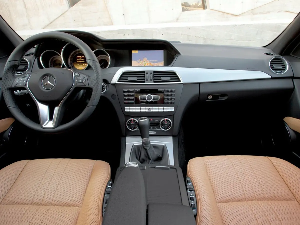 Mercedes-Benz C-Класс III (W204) Рестайлинг Универсал 5 дв. — photo 5
