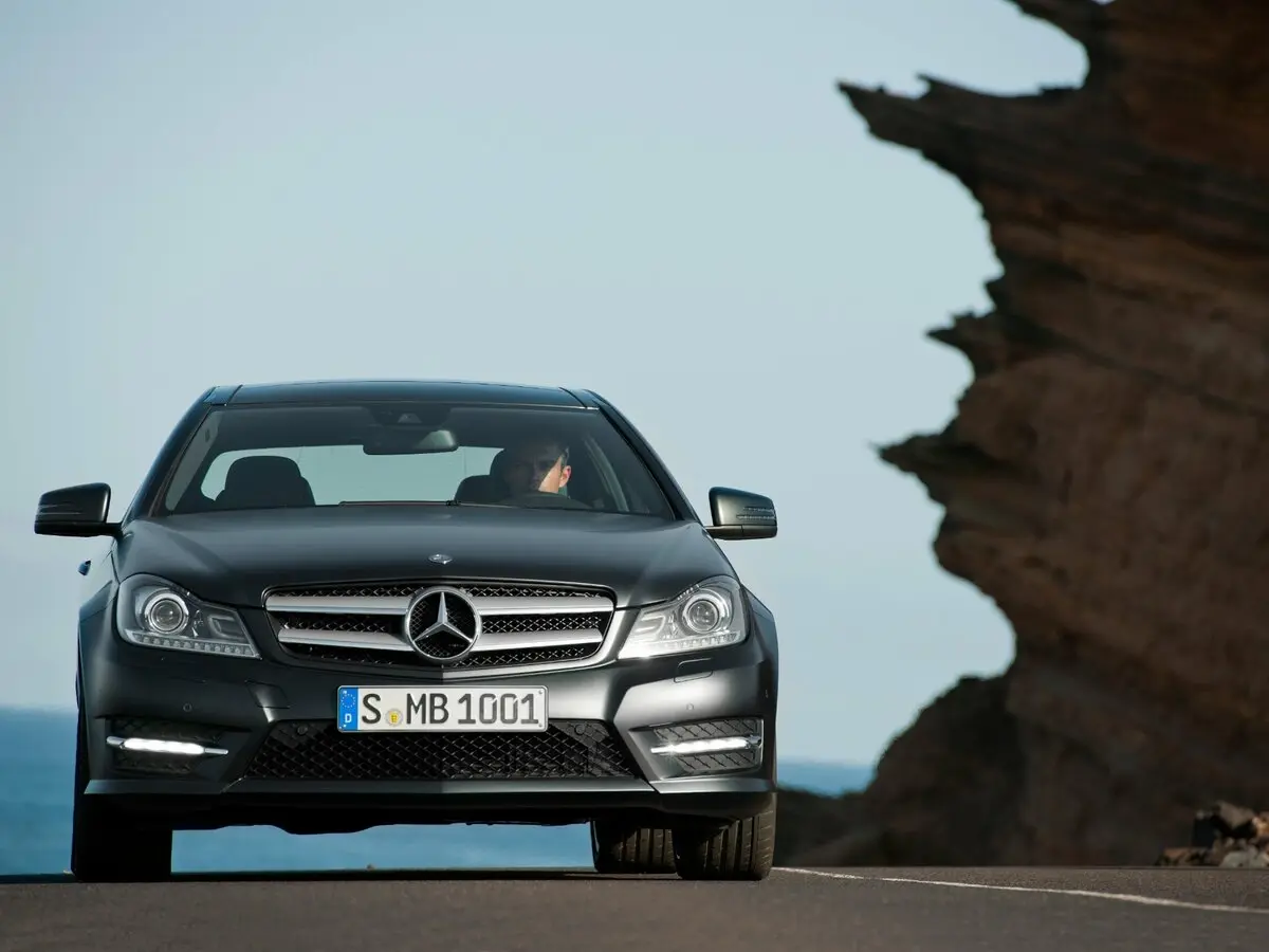 Mercedes-Benz C-Класс III (W204) Рестайлинг Купе — сүрөт 3