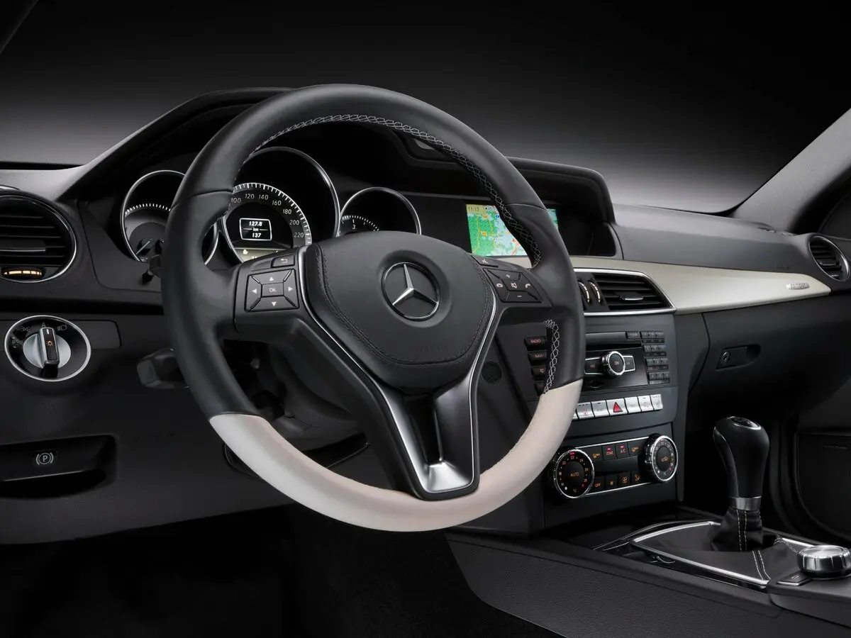 Mercedes-Benz C-Класс III (W204) Рестайлинг Купе — сүрөт 9