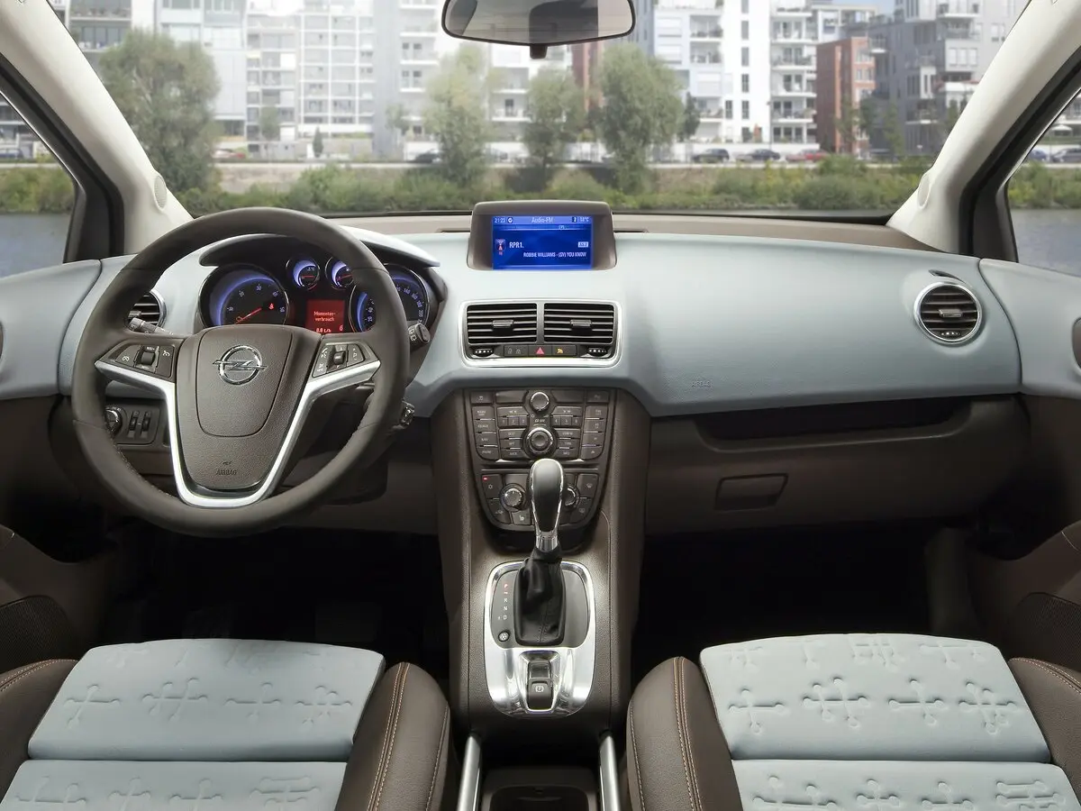 Opel Meriva B Компактвэн — photo 6