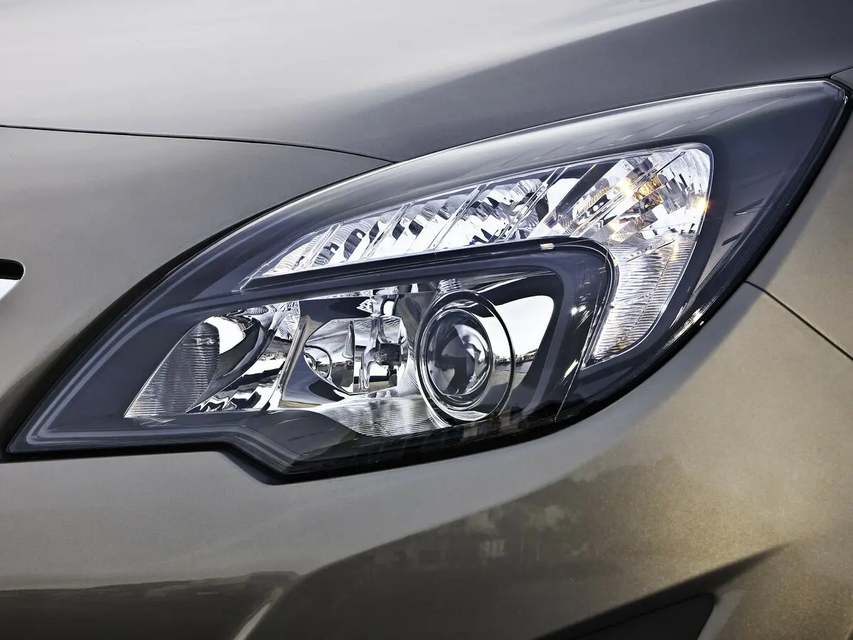 Opel Meriva B Компактвэн — photo 13