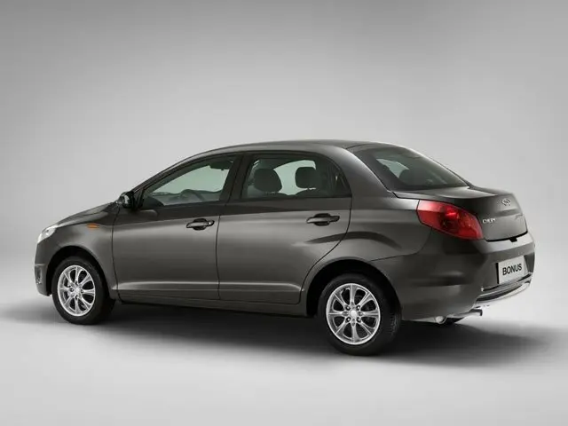 Chery Bonus (A13) 2011 – 2014 Лифтбек — сүрөт 4