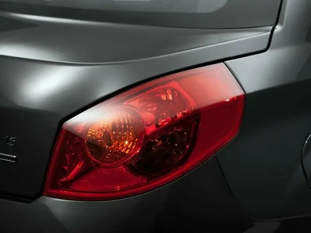 Chery Bonus (A13) 2011 – 2014 Лифтбек — сүрөт 14